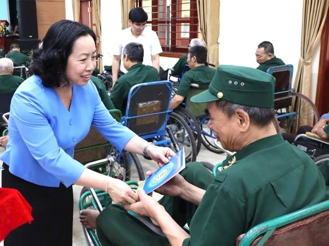 anh tin bai